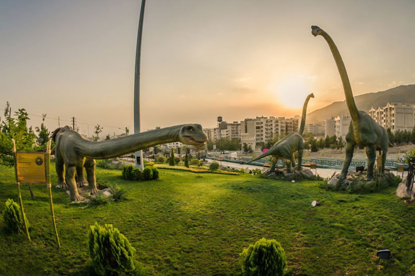 پارک ژوراسیک در تهران یک روز تفریح در دل تاریخ