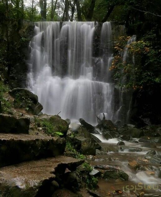 آبشار لونک در تابستان